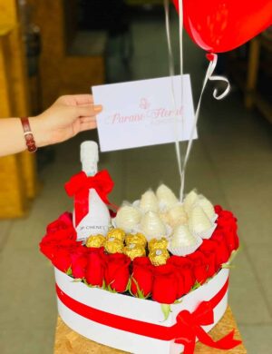 Corazón con fresas, Ferreros y jp
