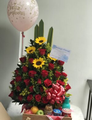arreglo desayuno sorpresa con girasoles