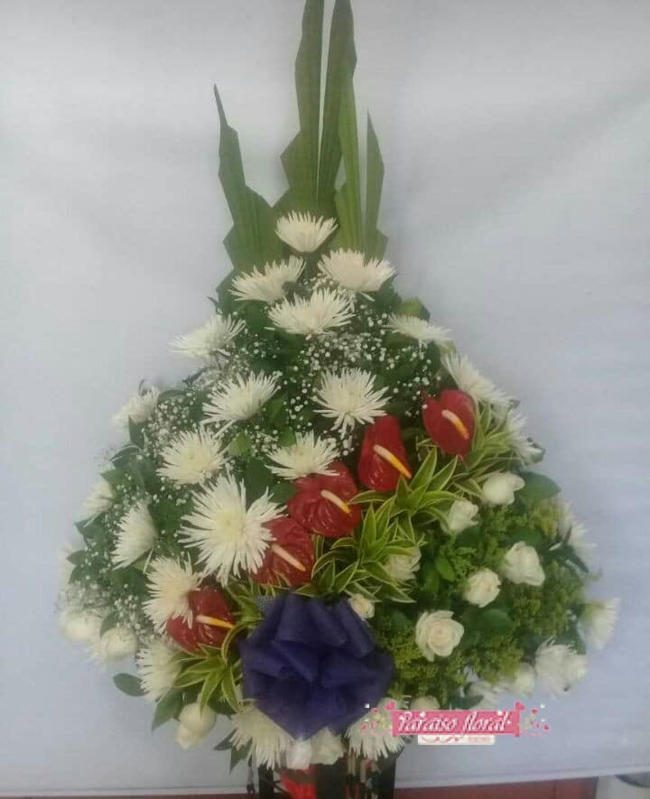 ramo funebre con anturios