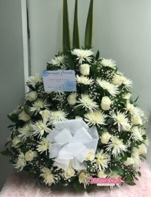 arreglo funebre rosas y fully