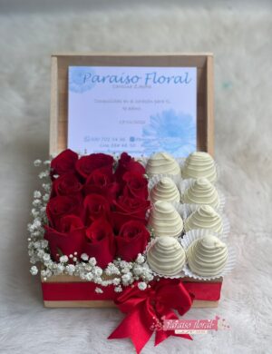 Arreglo Baúl Con 12 Rosas