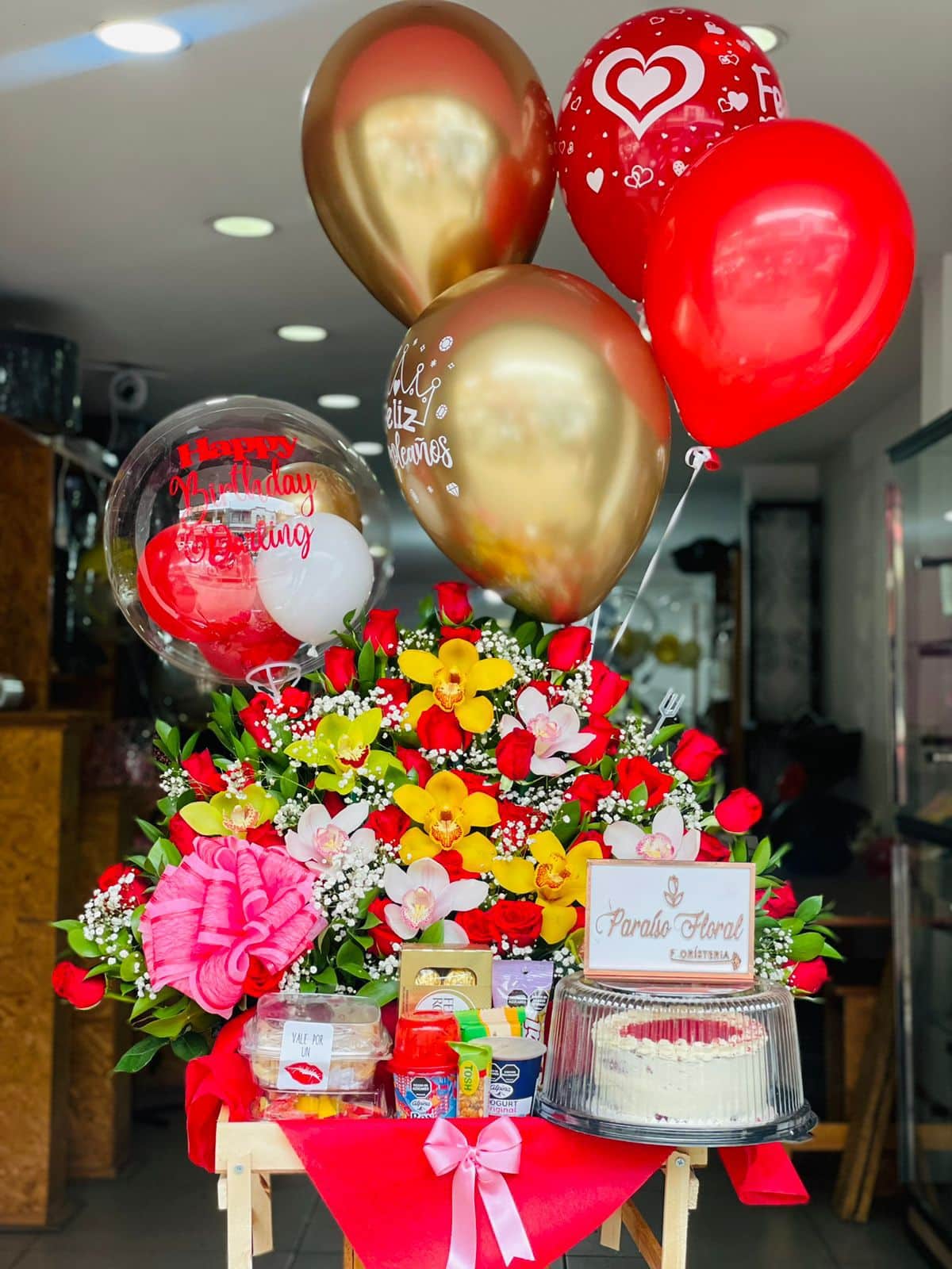 arreglo desayuno con orquideas